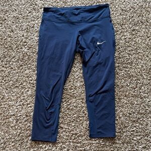 Nike Dri-fit cropped leggings